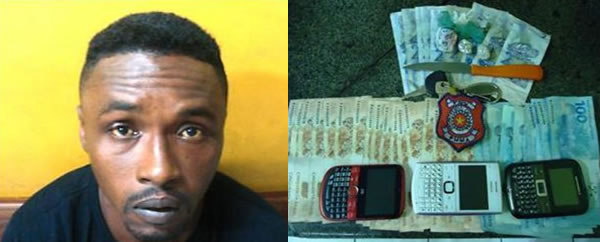 Ricardo com drogas e dinheiro apreendidos pelo Grupo Tático Móvel da PM Ricardo com drogas e dinheiro apreendidos pelo Grupo Tático Móvel da PM