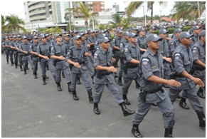 Os novos policiais militares atuarão nas operações de segurança para as festas de fim de ano