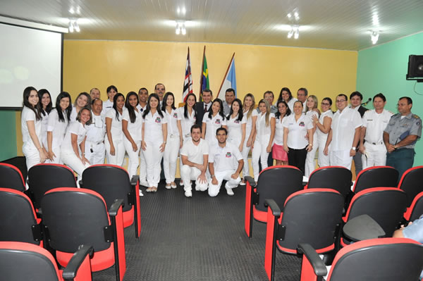 Alunos do curso de Odontologia da Universidade Ceuma encerram o estágio curricular na PM odonto