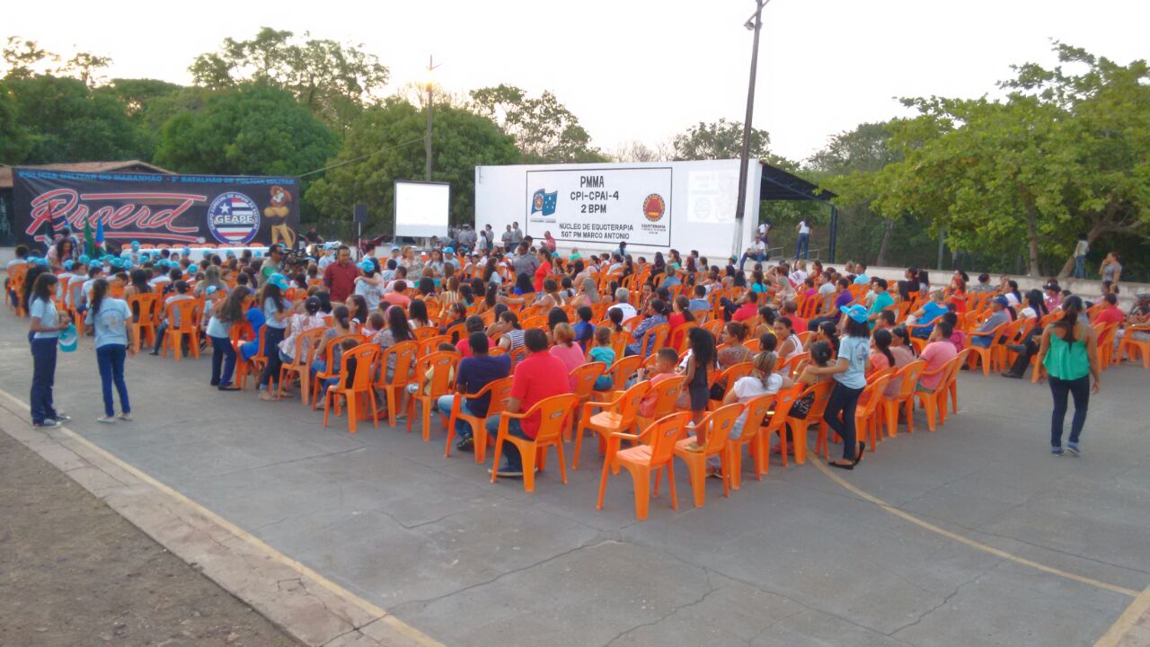 Formandos Proerd quadra do 2º BPM