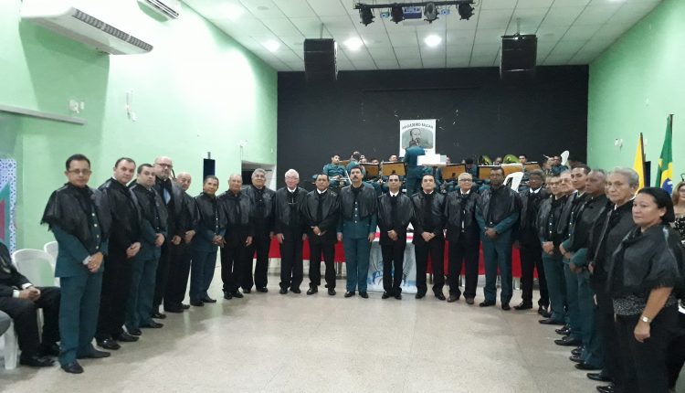 Acadêmicos imortais da AMCLAM são diplomados em São Luís-MA