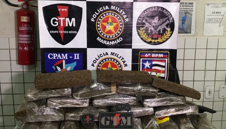 GTM DO 6º BPM APREENDE 25 KG DE MACONHA NA VILA CASCAVEL