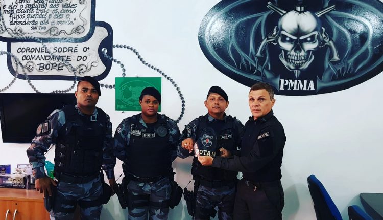Maior símbolo da ROTAM é entregue ao coronel Sodré