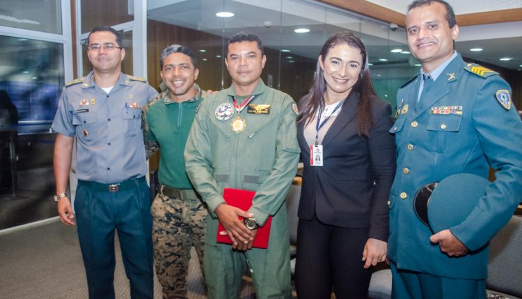 Sargento PM Josemberg Aquino é condecorado com medalha na Assembleia Legislativa do Maranhão