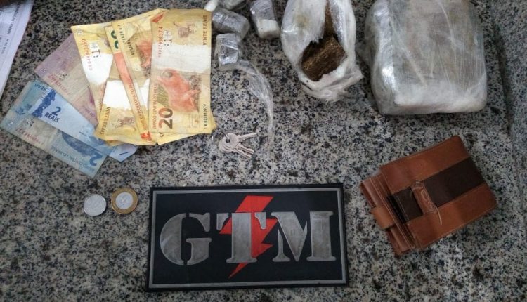 Policiais da 1ª USC apreendem droga prensada