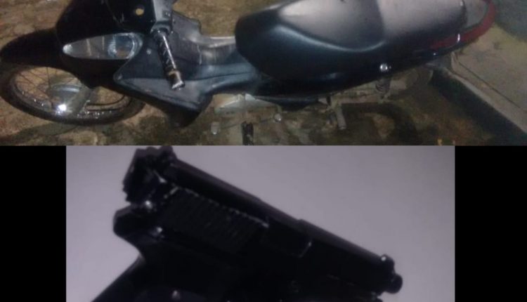 6° BPM apreende simulacro de arma de fogo e recupera veículos roubados