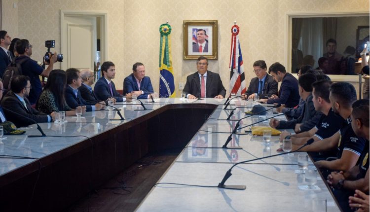 Governo do Estado do Maranhão premia policiais militares que mais apreenderam armas no estado