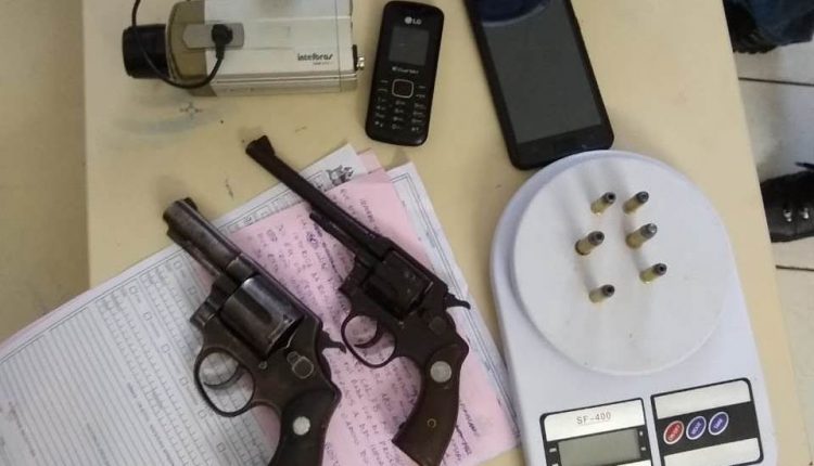 2° Batalhão apreende armas e desarticula quadrilha especializada em roubos a comércio e motocicletas