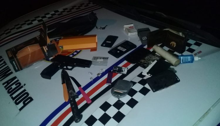 Operação surpresa do 20° BPM culmina com apreensão de armas e drogas