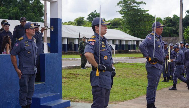 Solenidade militar marca passagem de comando do CFAP