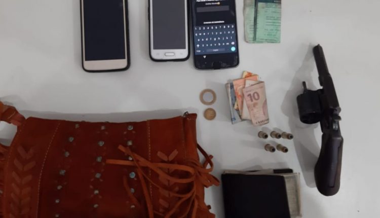 EM UMA AÇÃO DE RESPOSTA RÁPIDA, GTM DO 6º BPM RECUPERA VEÍCULO ROUBADO, PRENDE DOIS INDIVÍDUOS E APREENDE REVÓLVER