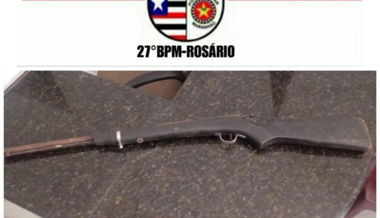 27º BPM PRENDE TRÊS HOMENS POR SUSPEITA DE HOMICÍDIO EM ROSÁRIO E APREENDE ARMA DE FOGO