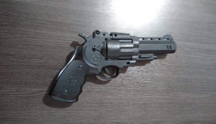 9º BPM apreende drogas e arma de fogo falsa em São Luís