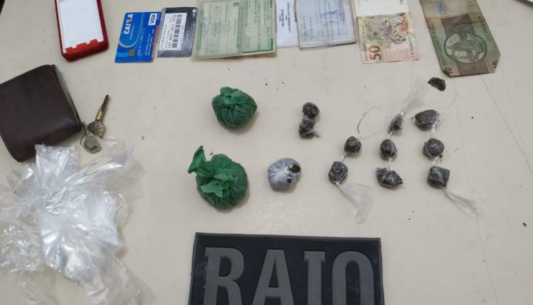 14º BPM prende suspeito de tráfico de drogas e recupera motos roubadas