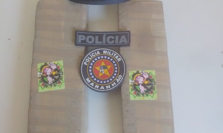 1ª USC APREENDE SUPEITO COM 2 KG DE MACONHA