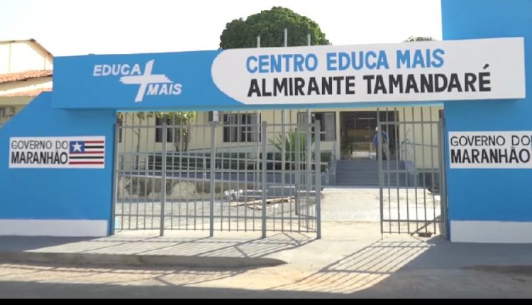 Batalhão Escolar participa de reinauguração de escola na capital