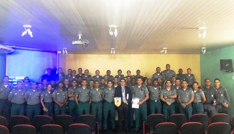 CADETES DA PMMA PARTICIPAM DE PALESTRA COM PROMOTOR DA JUSTIÇA MILITAR DO ESTADO
