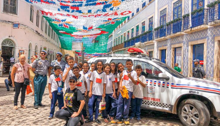 Polícia Militar promove visita de escola no Centro Histórico de São Luís