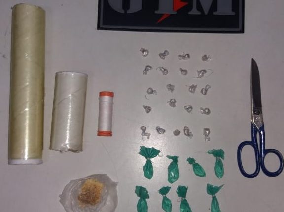 Polícia militar prende suspeitos de tráfico de drogas no Sá Viana