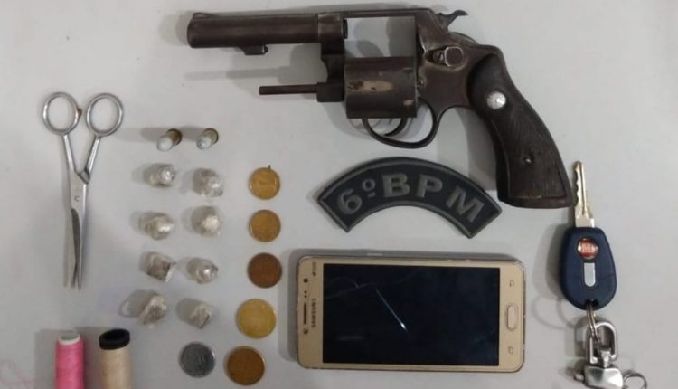 Polícia Militar prende homem com arma de fogo no Residencial Albino Soeiro