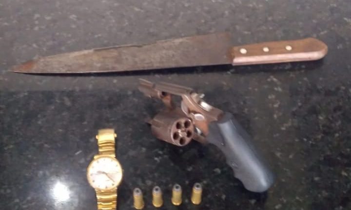 Polícia Militar apreende arma de fogo