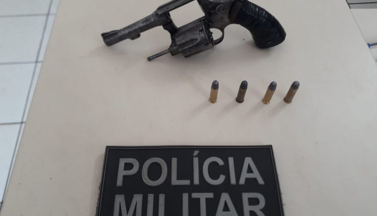HOMEM É PRESO COM ARMA DE FOGO NA CIDADE DE CAXIAS