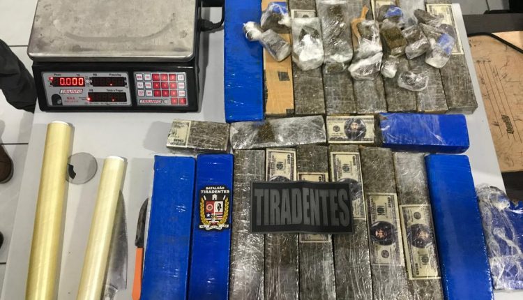 POLÍCIA ENCONTRA DROGAS EM UMA CASA  APARENTEMENTE ABANDONADA