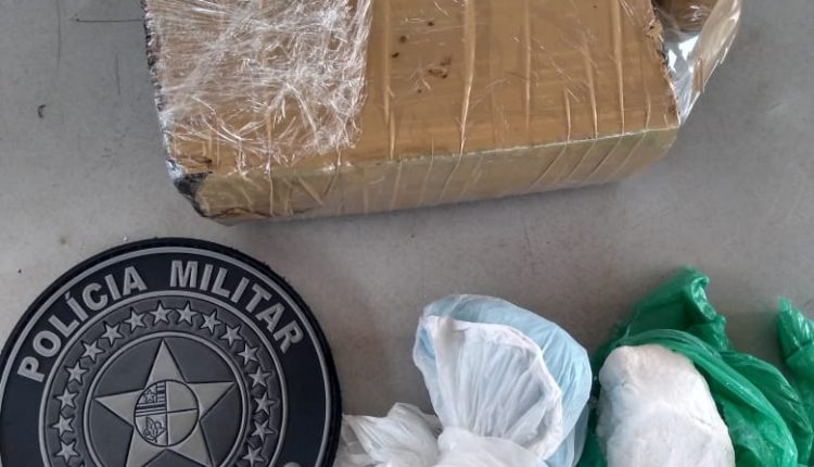 POLICIAIS APREENDEM DROGAS EM ABORDAGEM NA BARREIRA DA ESTIVA