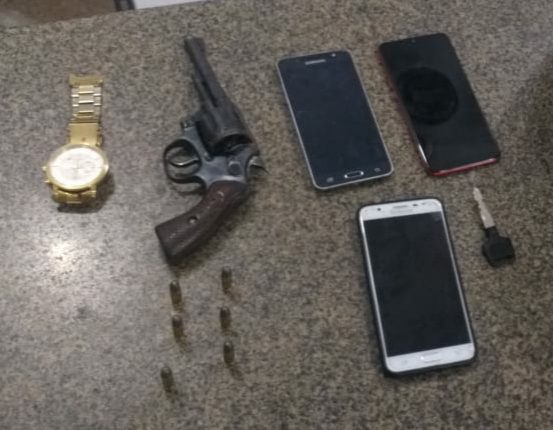 Polícia Milita prende suspeitos por porte ilegal de arma de fogo em Imperatriz