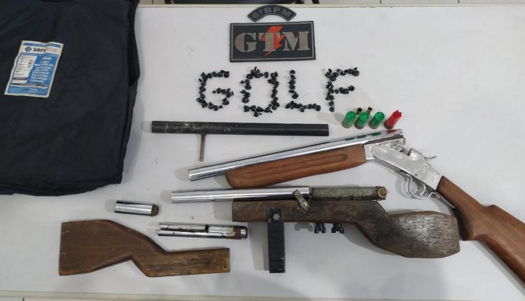 Polícia Militar retira armas de fogo de circulação e prende suspeito por tráfico de drogas no Bairro da Janaína