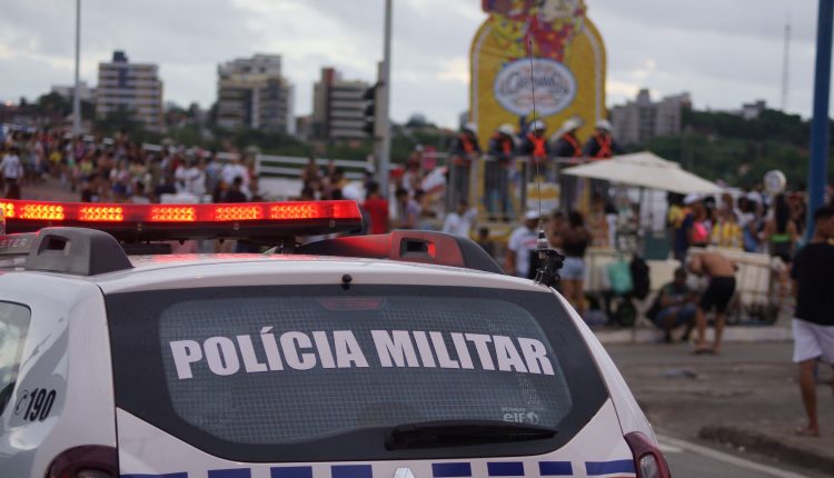 Polícia Militar garante alegria dos foliões em mais uma noite de carnaval nos circuitos oficiais do governo