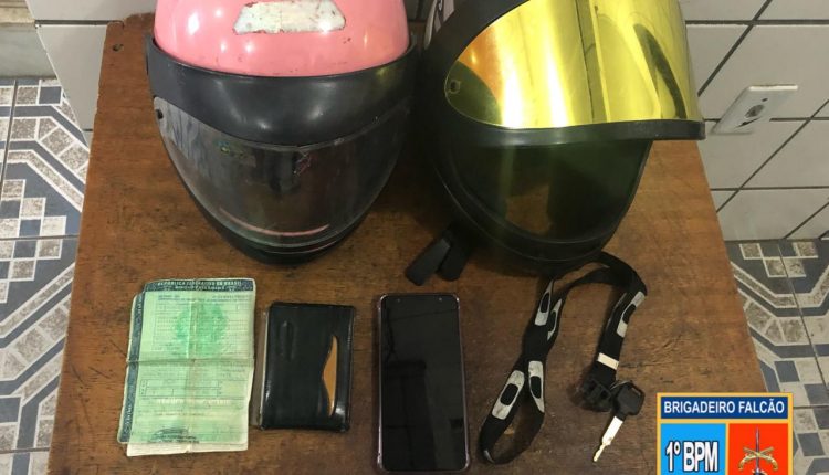 Equipe tática da PM prende suspeitos por roubo na Avenida dos Portugueses