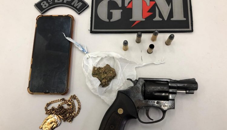 Polícia Militar prende homem com arma de fogo no bairro Vinhais