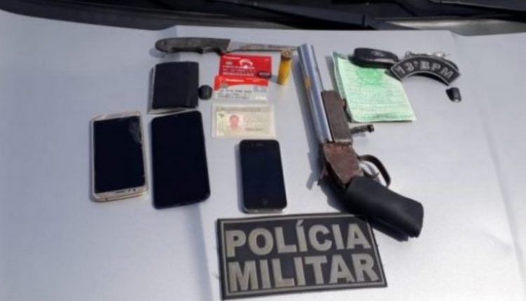 PMMA PRENDE CRIMINOSOS EM POSSE DE ARMA DE FOGO, LIBERA REFÉNS E RECUPERA CARRO ROUBADO