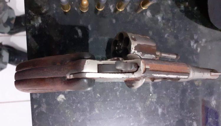 POLICIA MILITAR APREENDE UMA ARMA DE FOGO NA BR 226 – BARRA DO CORDA .