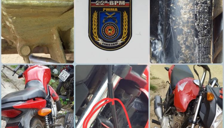 GARRA DO 22ºBPM, CONDUZ INDIVÍDUOS POR CONDUZIR MOTO ADULTERADA .
