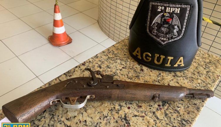 POLÍCIA MILITAR RETIRA MAIS UMA ARMA DE FOGO DE CIRCULAÇÃO DURANTE A OPERAÇÃO BAIRRO SEGURO EM CAXIAS-MA