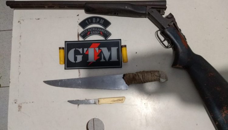 Policiais militares do 1º BPM apreendem arma de fogo na Vila Embratel