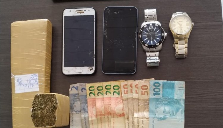 1KG de maconha é apreendida por policiais militares do 30º BPM                   