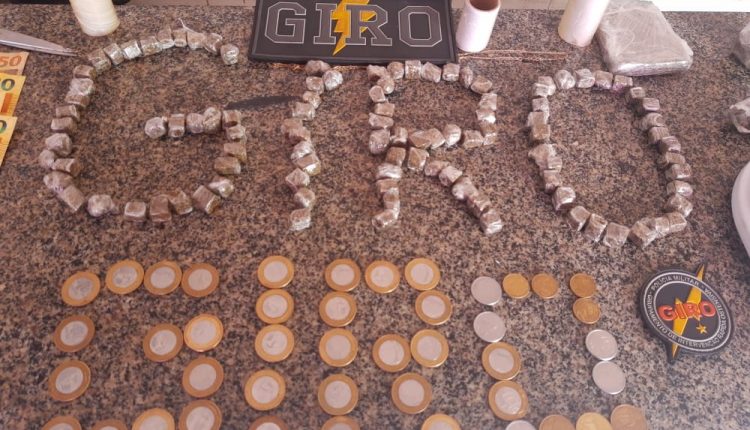 POLICIA MILITAR APREENDE DROGAS E MUNIÇÕES NO POLO COROADINHO