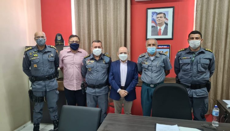 13º BPM comemora resultados das ações no combate ao crime e homenageia PMs e autoridades