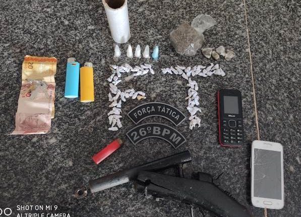26º BPM apreende duas armas de fogo e entorpecentes na sua área de atuação