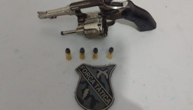 Policiais militares do 17º BPM apreendem arma de fogo em Codó