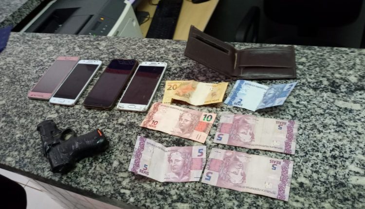 DUAS MOTOCICLETAS E CELULARES SÃO RECUPERADOS POR POLICIAIS MILITARES DO 15º BPM DA CIDADE DE BACABAL