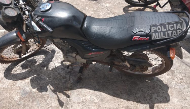 PMMA recupera veículo roubado e apreende drogas em ações no interior do Estado