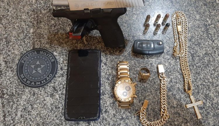 POLICIAIS DO 36° BPM PRENDEM HOMEM POR PORTE ILEGAL DE ARMA DE FOGO NA CIDADE DE SÃO VICENTE FÉRRER