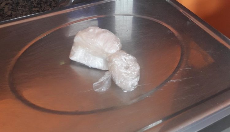 PMMA prende suspeito de tráfico de drogas no terminal da Ponta da Espera