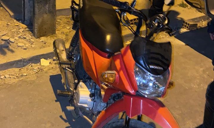 Polícia Militar recupera motocicleta roubada durante operação Bairro Seguro em CAXIAS-MA