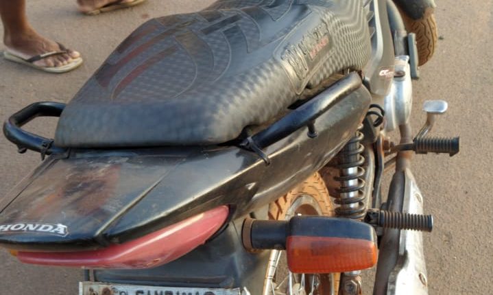 Homens são presos com moto roubada em Itapecuru-Mirim