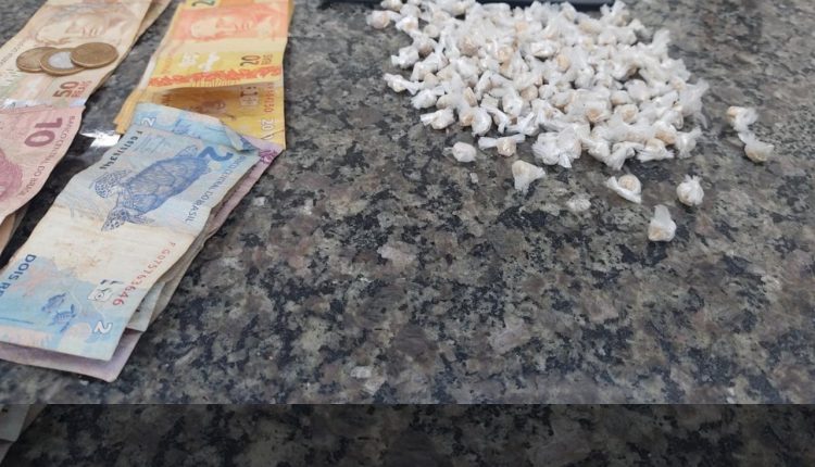 Jovem de 17 anos é conduzido por ato infracional equivalente a Tráfico de drogas